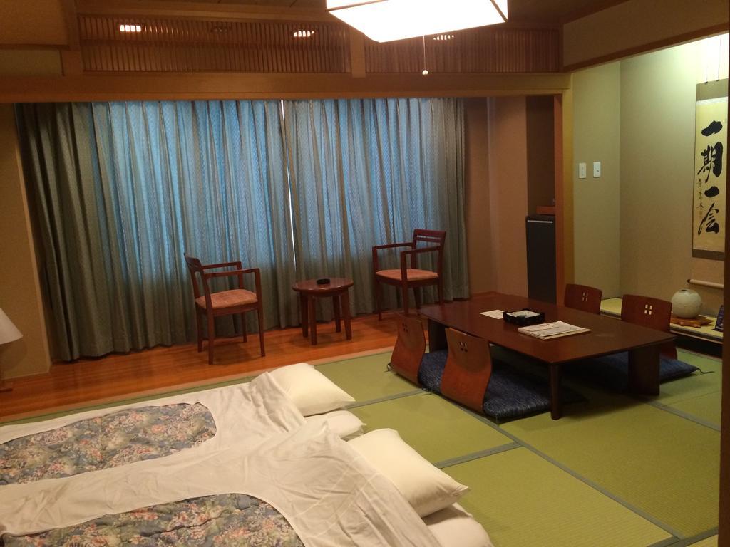 Mutsu Park Hotel Eksteriør billede